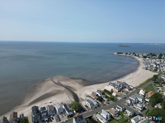 428 Welchs Point Road, Milford, CT 06460