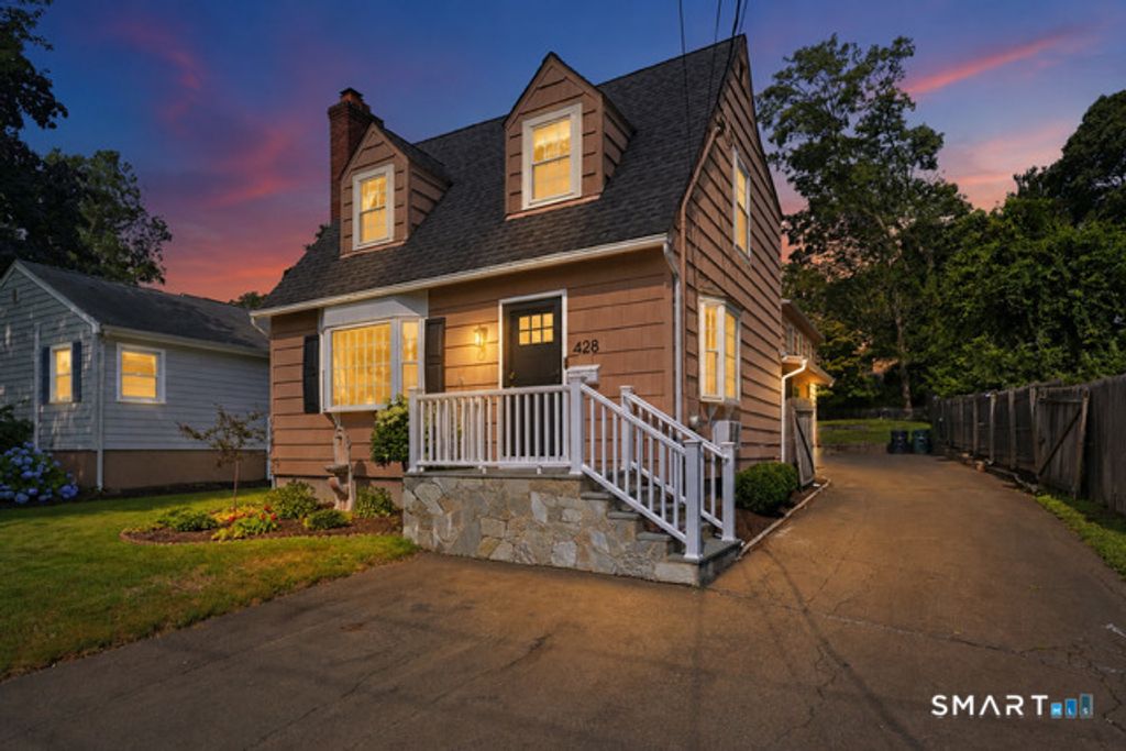 428 Welchs Point Road, Milford, CT 06460