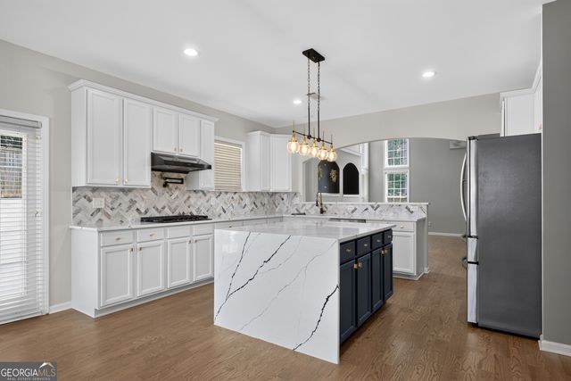 962 Simonton View Lane, Lawrenceville, GA 30045