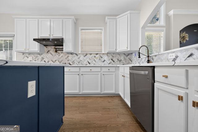 962 Simonton View Lane, Lawrenceville, GA 30045
