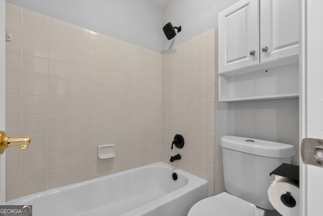 962 Simonton View Lane, Lawrenceville, GA 30045