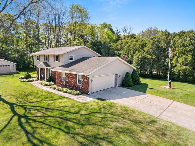 3601 Michigan AVENUE, Manitowoc, WI 54220