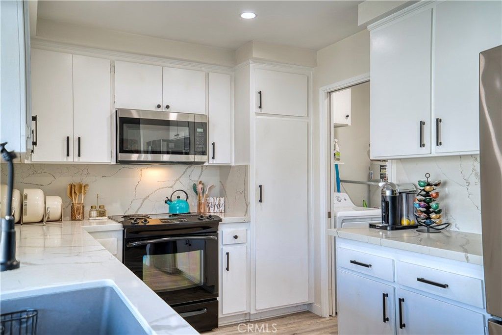 Image 9 of property listing at 14385 Suffolk, Westminster, CA 92683
