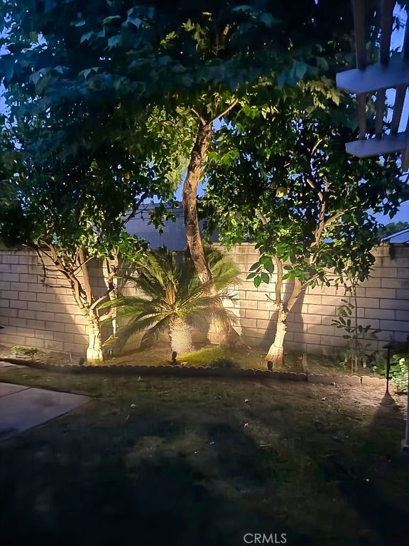Image 37 of property listing at 14385 Suffolk, Westminster, CA 92683