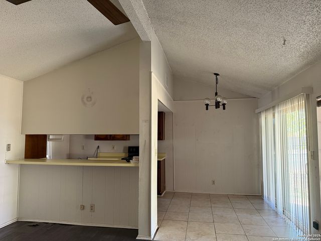 9314 Shining Star, San Antonio, TX 78239