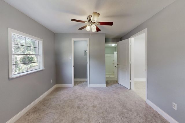 390 Casablanca Drive Drive, Shepherd, TX 77364