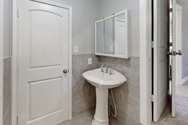 390 Casablanca Drive Drive, Shepherd, TX 77364