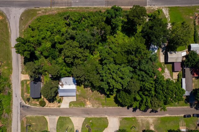 390 Casablanca Drive Drive, Shepherd, TX 77364