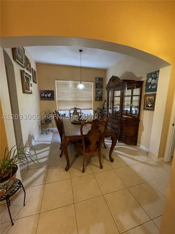 16125 SW 62nd Ter, Miami, FL 33193