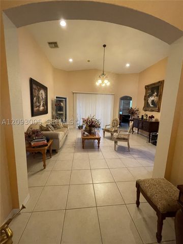 16125 SW 62nd Ter, Miami, FL 33193