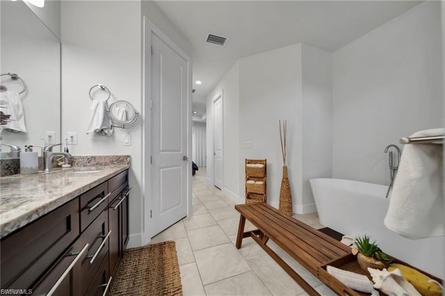 3246 NW 21st TER, Cape Coral, FL 33993