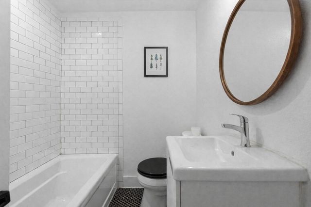 5409 Avenue H, Austin, TX 78751