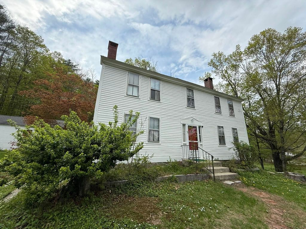 637 NH-114 Route, Sutton, NH 03221