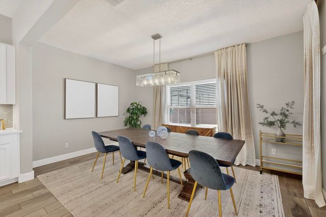 7221 Aldan Drive NE, Rio Rancho, NM 87144