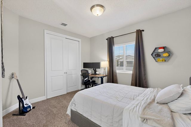 7221 Aldan Drive NE, Rio Rancho, NM 87144