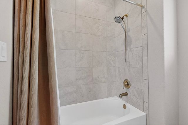 7221 Aldan Drive NE, Rio Rancho, NM 87144