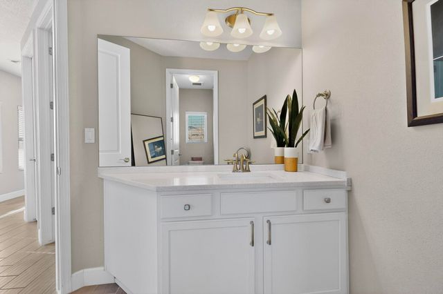 7221 Aldan Drive NE, Rio Rancho, NM 87144