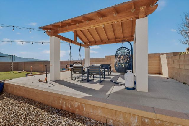 7221 Aldan Drive NE, Rio Rancho, NM 87144