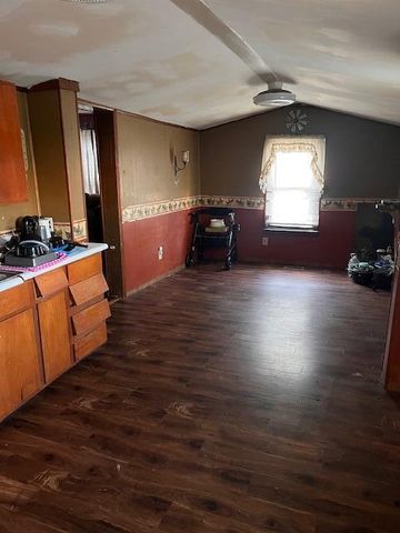 226 W Front Street, Logan, OH 43138