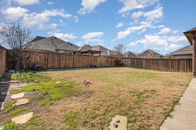 1320 Blue Lake Boulevard, Arlington, TX 76005