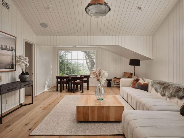 1012 Gaston Ave, Austin, TX 78703