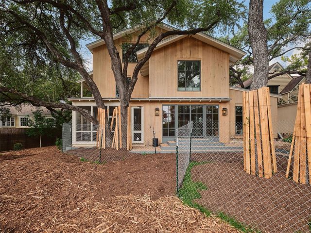1012 Gaston Ave, Austin, TX 78703