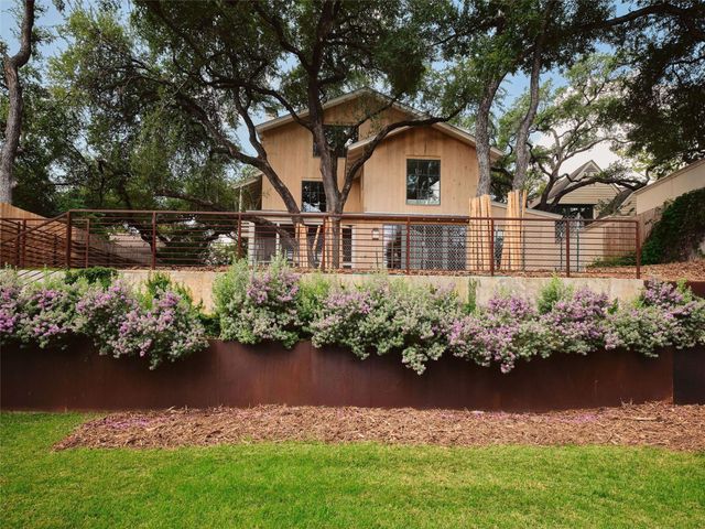 1012 Gaston Ave, Austin, TX 78703