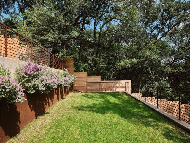 1012 Gaston Ave, Austin, TX 78703