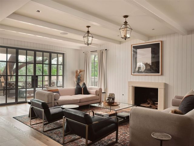 1012 Gaston Ave, Austin, TX 78703