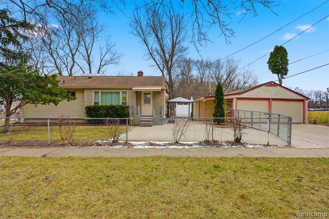 916 Buckingham Avenue, Flint, MI 48507