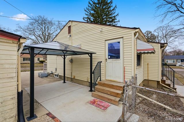 916 Buckingham Avenue, Flint, MI 48507