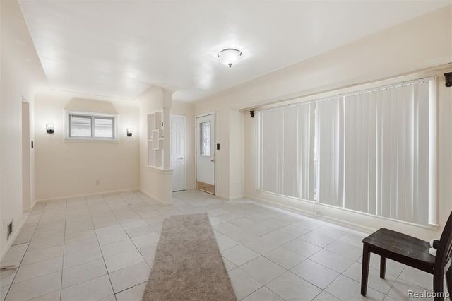 916 Buckingham Avenue, Flint, MI 48507