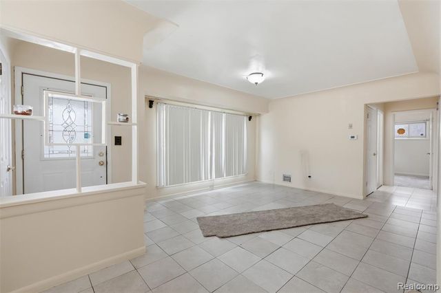 916 Buckingham Avenue, Flint, MI 48507