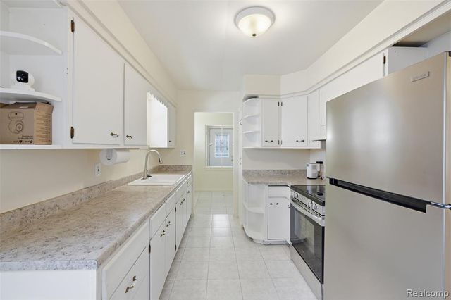 916 Buckingham Avenue, Flint, MI 48507