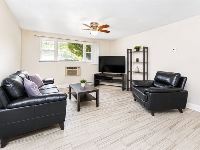 1105 Lexington Street 4-3, Waltham, MA 02452