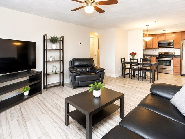 1105 Lexington Street 4-3, Waltham, MA 02452