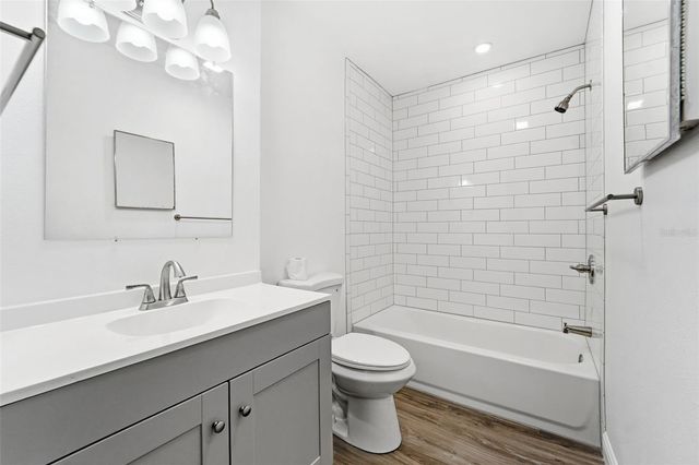 1471 MISSION DRIVE E, Clearwater, FL 33759