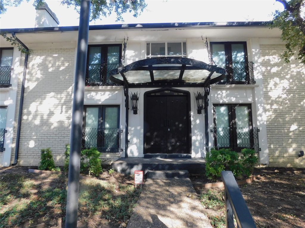 7807 Meadow Park Drive 106, Dallas, TX 75230