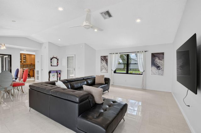 9177 SW 22nd Street B, Boca Raton, FL 33428