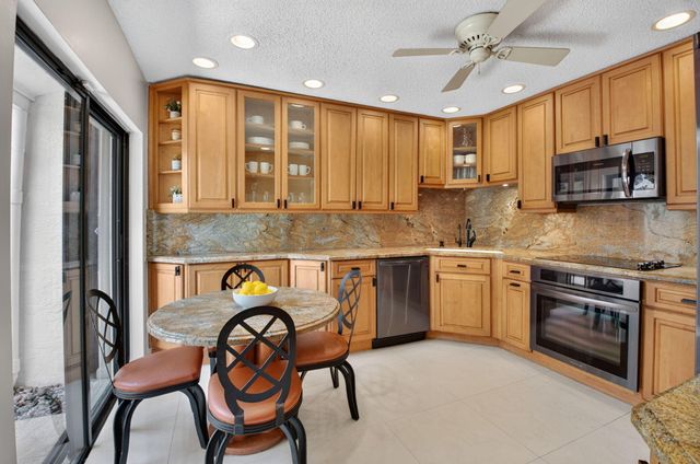 9177 SW 22nd Street B, Boca Raton, FL 33428