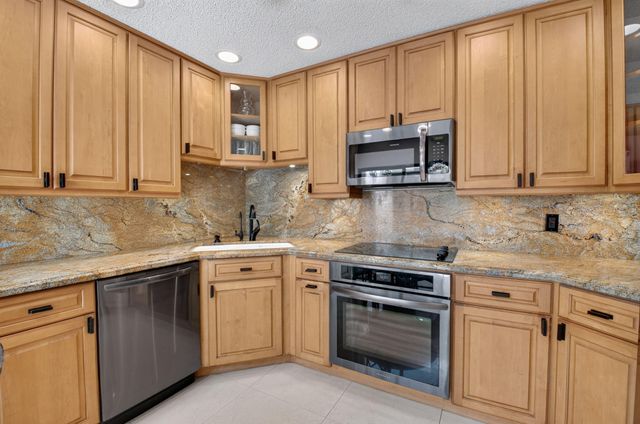 9177 SW 22nd Street B, Boca Raton, FL 33428