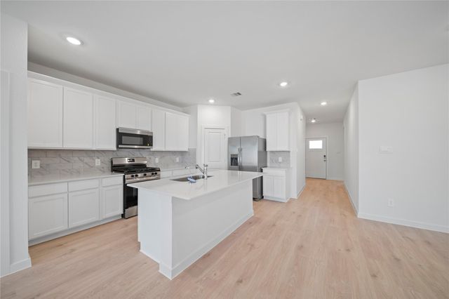 31134 Winchester Falls Court, Fulshear, TX 77423