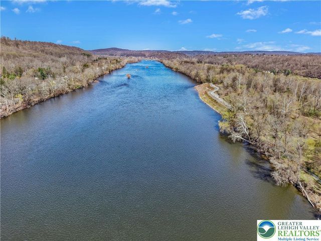 1235 River Road, Tinicum Twp, PA 18972