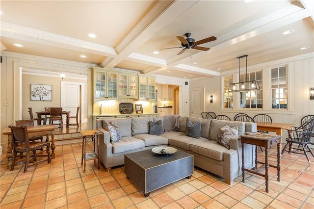 9 Palisades NE Road, Atlanta, GA 30309