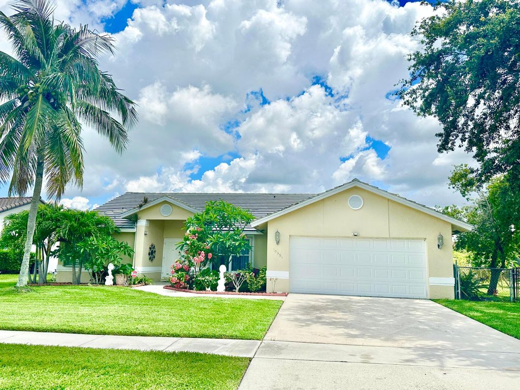 10591 Paso Fino Drive, Wellington, FL 33449