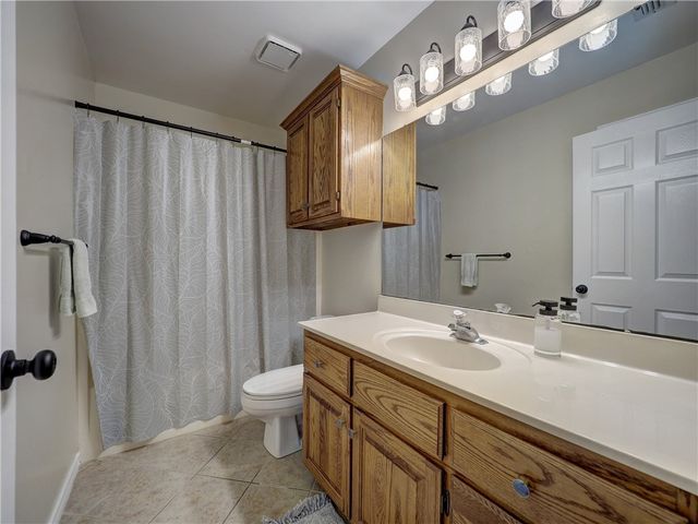 7022 Dunsford Dr, Corpus Christi, TX 78413