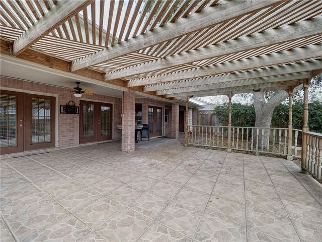 7022 Dunsford Dr, Corpus Christi, TX 78413