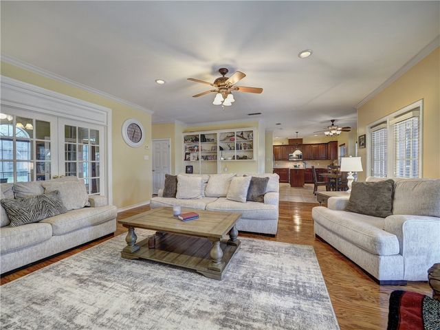 7022 Dunsford Dr, Corpus Christi, TX 78413