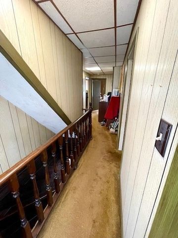 32 Woodstock St, Fall River, MA 02724