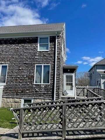 32 Woodstock St, Fall River, MA 02724